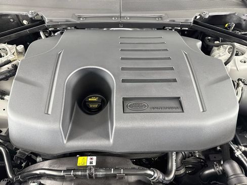 Used 2026 Land Rover Defender 110 X-Dynamic SE AWD/4WD image 27