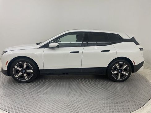 Used 2025 BMW iX xDrive50 w/ Premium Package image 2