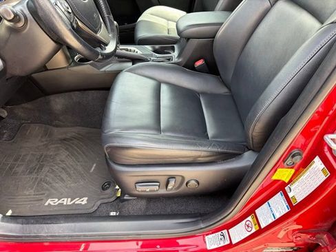 Used 2015 Toyota RAV4 Limited AWD/4WD image 3