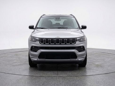 Used 2025 Jeep Compass Limited AWD/4WD image 1