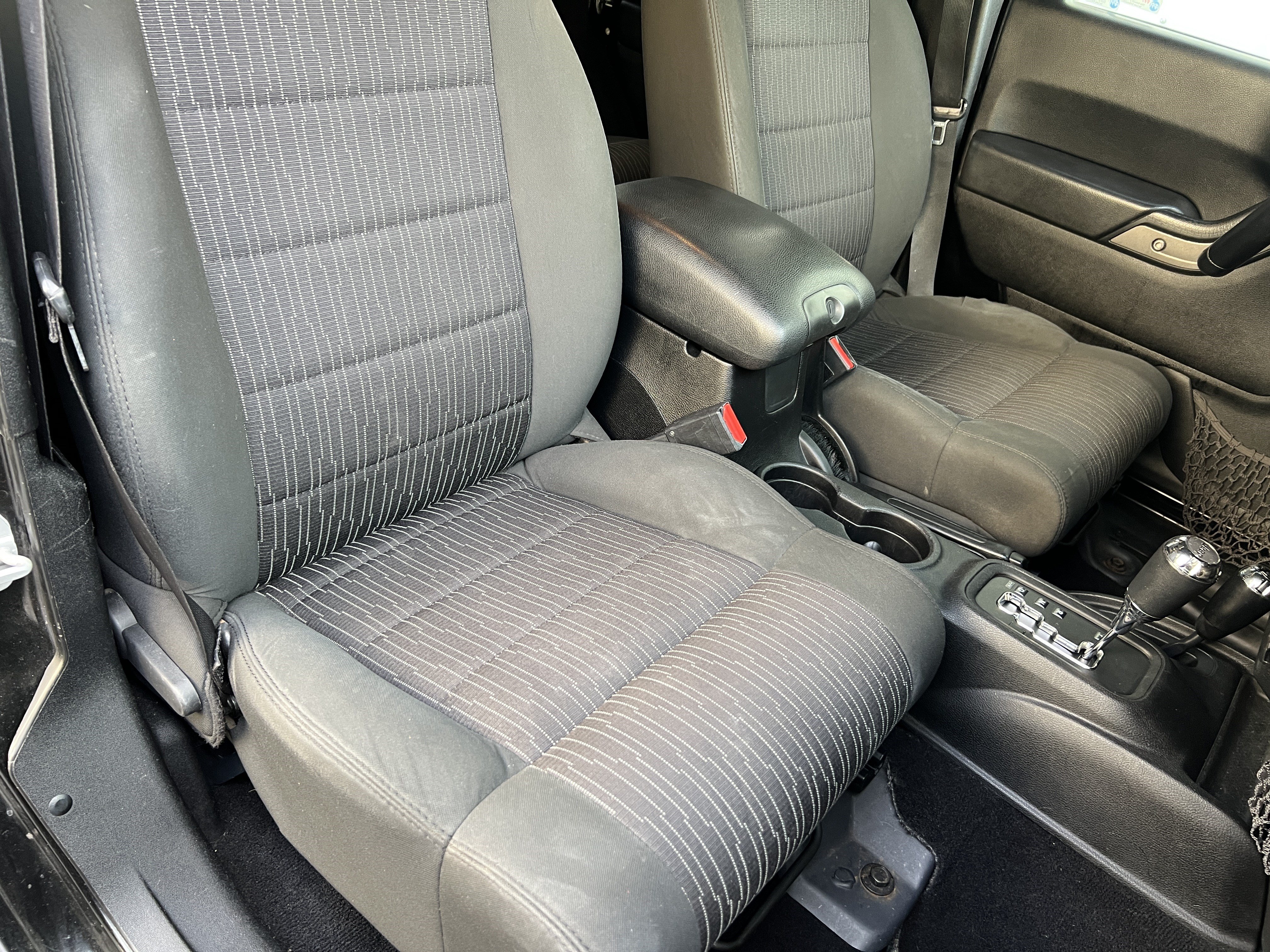Used 2012 Jeep Wrangler Unlimited Sport AWD/4WD image 22