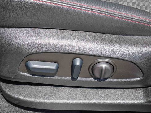 Used 2023 Chevrolet Equinox RS image 23