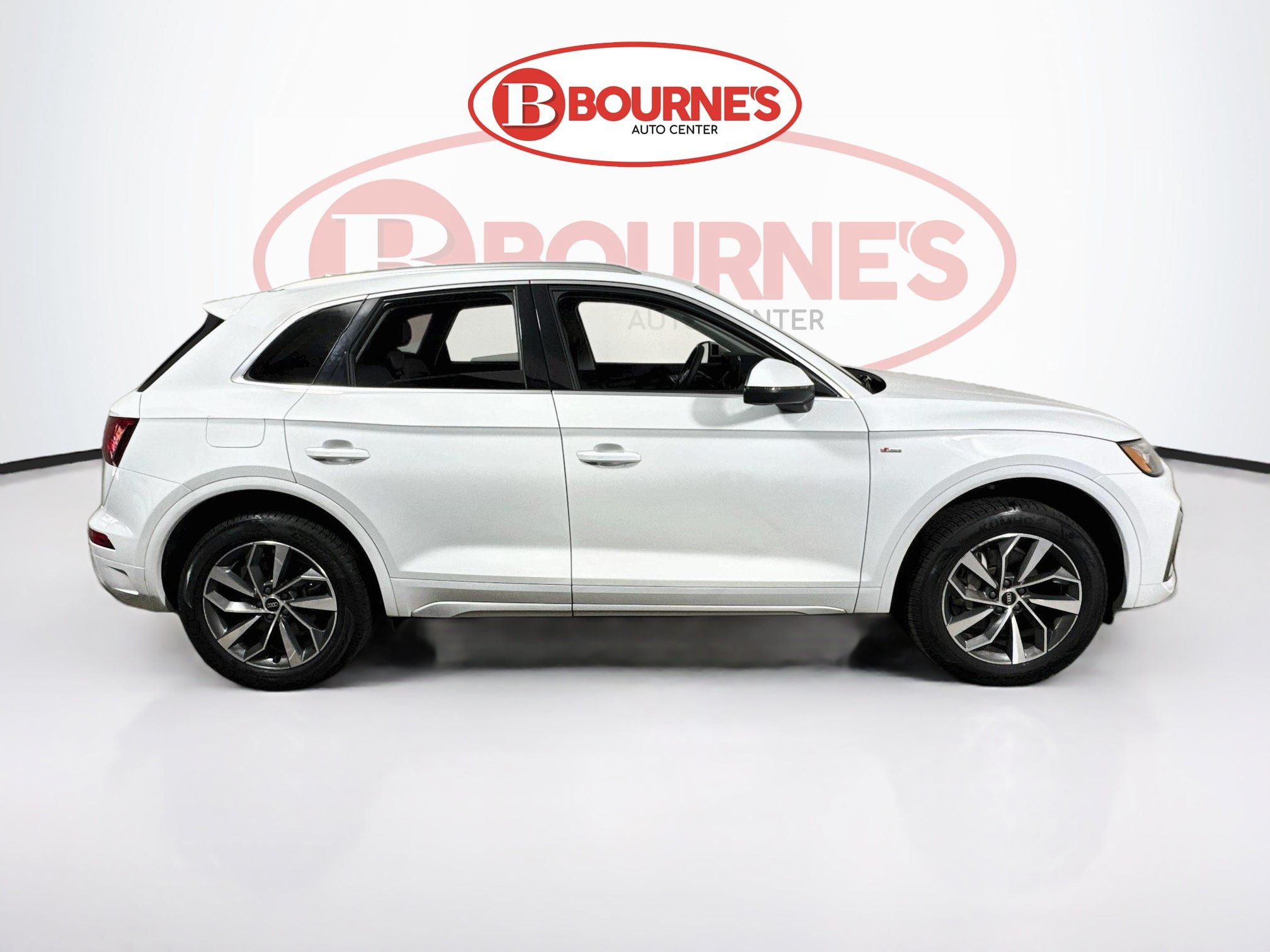 Used 2023 Audi Q5 2.0T Premium Plus w/ Premium Plus Package AWD/4WD image 10