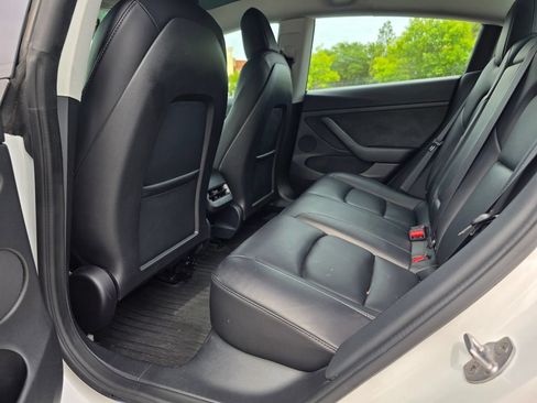 Used 2022 Tesla Model 3 Standard Range RWD image 25