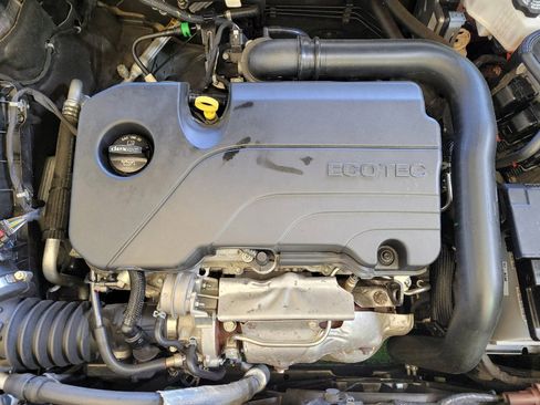 Used 2023 Chevrolet Malibu LT FWD image 30