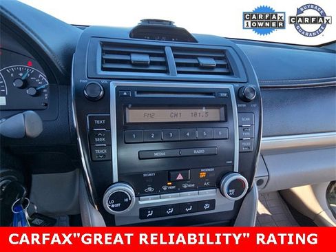 Used 2012 Toyota Camry L image 9
