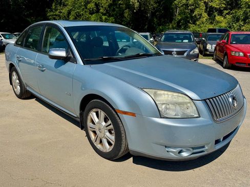 Used 2008 Mercury Sable Premier image 2