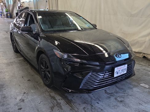 Used 2026 Toyota Camry LE FWD image 6
