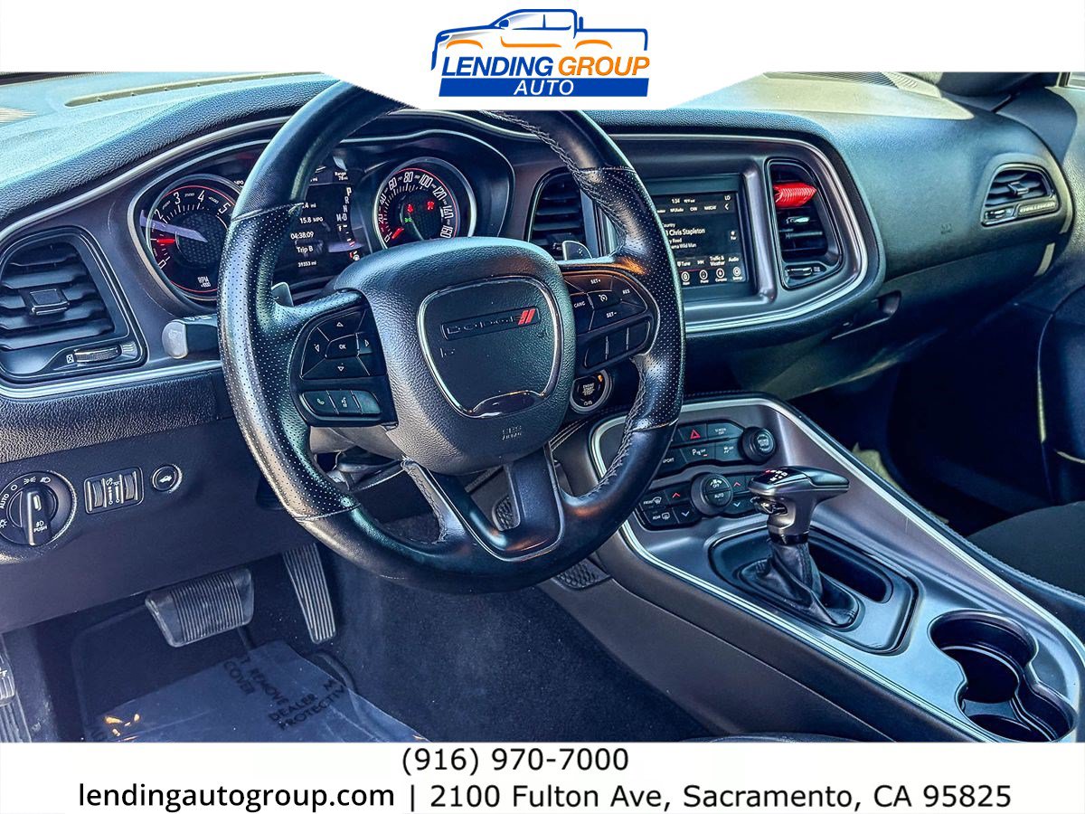 Used 2022 Dodge Challenger GT AWD/4WD image 11
