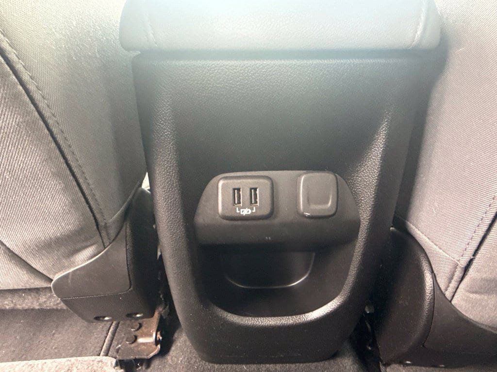 Used 2020 Chevrolet Colorado LT w/ LT Convenience Package AWD/4WD image 13