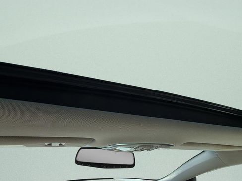 Used 2017 Hyundai Sonata Limited w/ Ultimate Package 02 FWD image 21