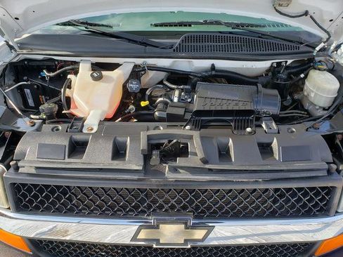 Used 2017 Chevrolet Express 3500 LT w/ LT Preferred Equipment Group image 26