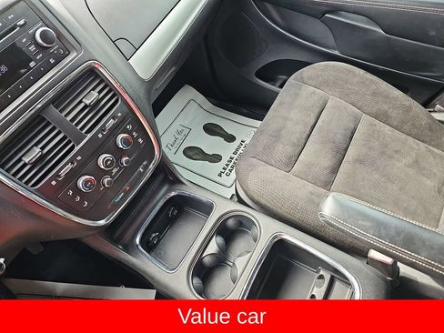 Used 2015 Dodge Grand Caravan SXT w/ Blacktop Package FWD image 26