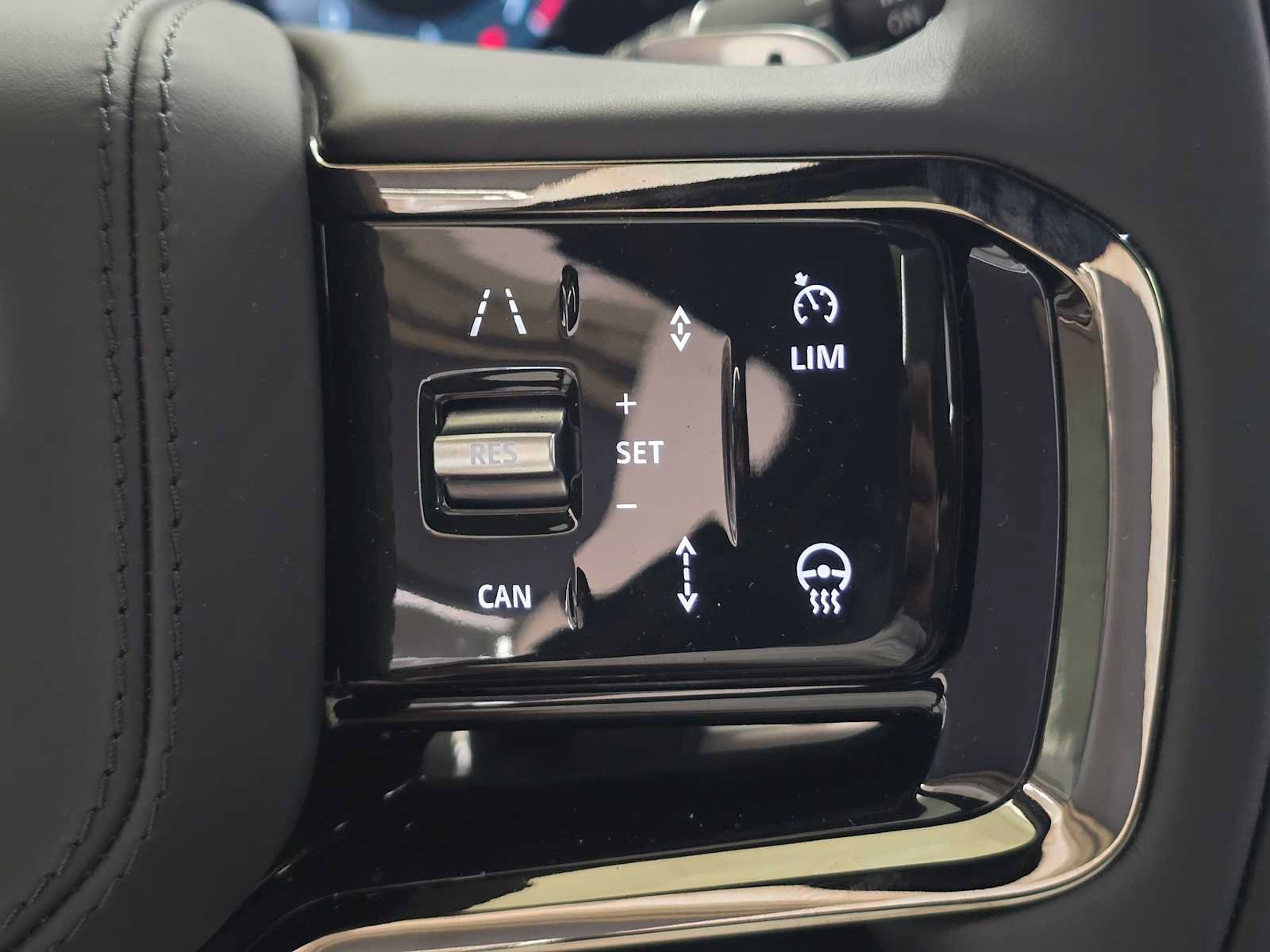 New 2026 Land Rover Range Rover Velar S AWD/4WD image 31