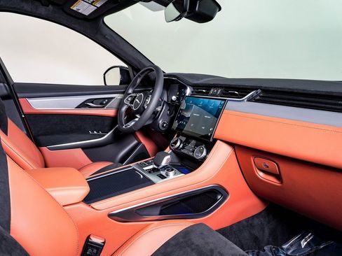 Used 2025 Jaguar F-PACE SVR image 15