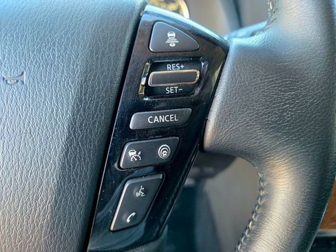 Used 2022 Nissan Armada SL image 15