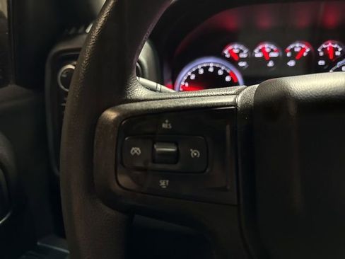 Used 2020 Chevrolet Silverado 1500 Custom w/ Custom Value Package image 12