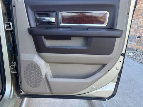 Used 2011 RAM 2500 Laramie w/ Cold Weather Group image 17