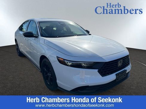 New 2025 Honda Accord SE image 1