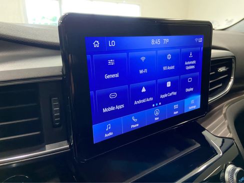 Used 2022 Ford Explorer Limited w/ Equipment Group 301A image 35