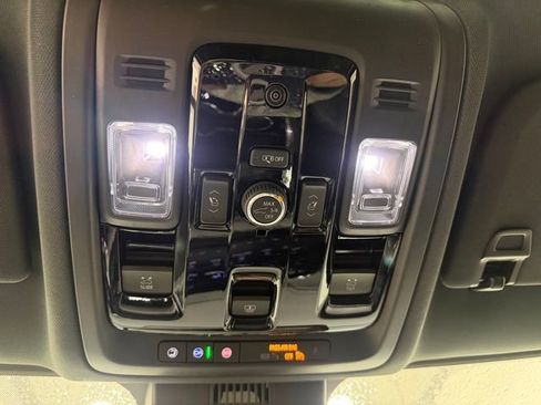 New 2026 Chevrolet Suburban Z71 w/ Comfort Package image 29