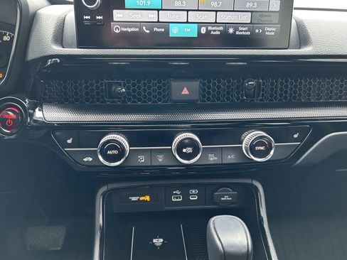 Used 2025 Honda CR-V Sport Touring image 31
