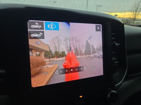 Used 2020 RAM 2500 Big Horn w/ Level 2 Equipment Group image 16