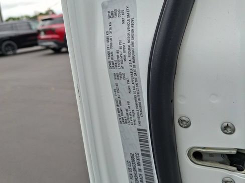 Used 2024 RAM 3500 Big Horn AWD/4WD image 28