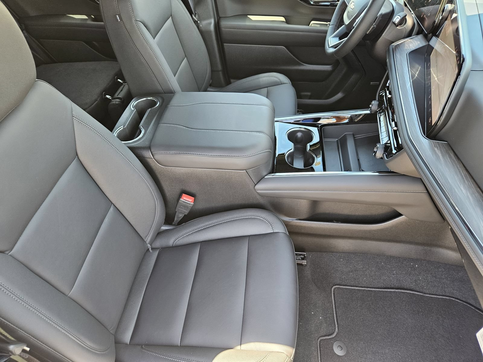New 2026 Chevrolet Tahoe LT w/ Comfort Package AWD/4WD image 15