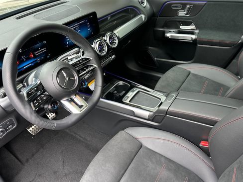 New 2026 Mercedes-Benz GLB 35 AMG 4MATIC image 9