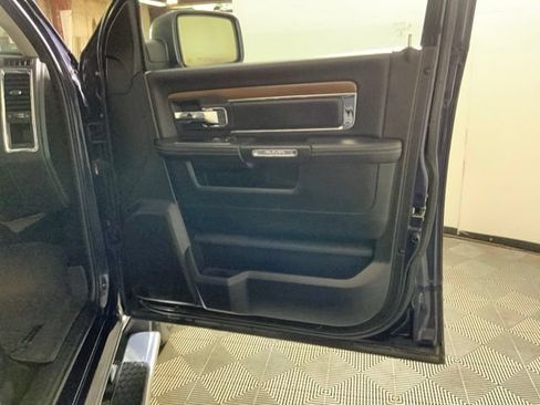 Used 2015 RAM 1500 Laramie w/ Convenience Group AWD/4WD image 30