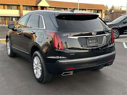 Certified 2024 Cadillac XT5 Luxury w/ LPO, Floor Liner Package image 8