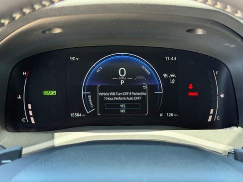 Used 2025 Toyota Camry SE w/ Convenience Package FWD image 13