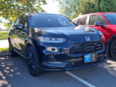 Used 2024 Honda HR-V Sport image 1