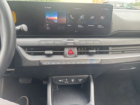 Used 2025 Kia K4 FWD image 17