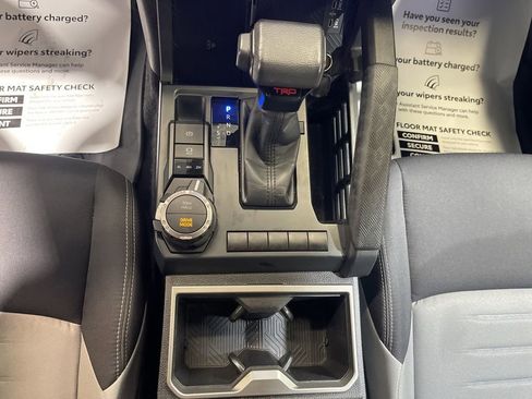 Used 2024 Toyota Tacoma TRD Sport w/ TRD Sport Upgrade Package image 27