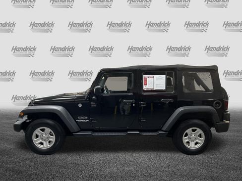 Used 2017 Jeep Wrangler Unlimited Sport w/ Connectivity Group AWD/4WD image 7