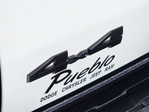 Used 2024 Toyota Tacoma TRD Sport image 11