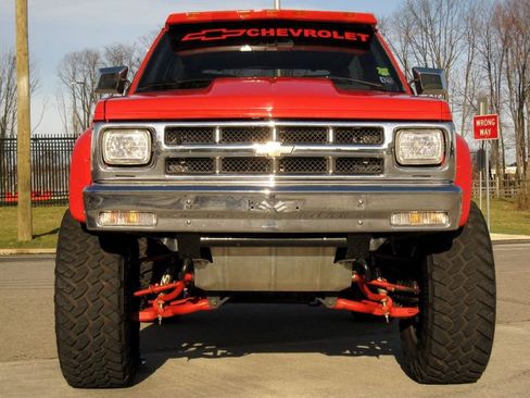 Used 1991 Chevrolet S10 Pickup 4WD 2-Door image 8