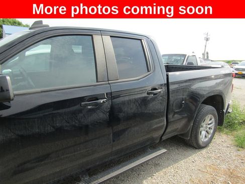 Used 2020 Chevrolet Silverado 1500 RST w/ RST 2.7L Value Package AWD/4WD image 2