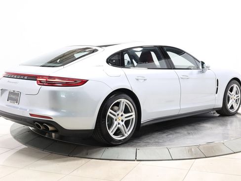 Used 2018 Porsche Panamera 4S Executive w/ Carbon Fiber Interior Package AWD/4WD image 4