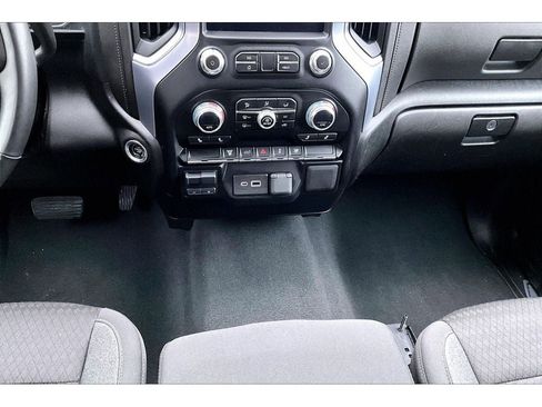 Used 2023 GMC Sierra 2500 SLE w/ SLE Value Package; image 24