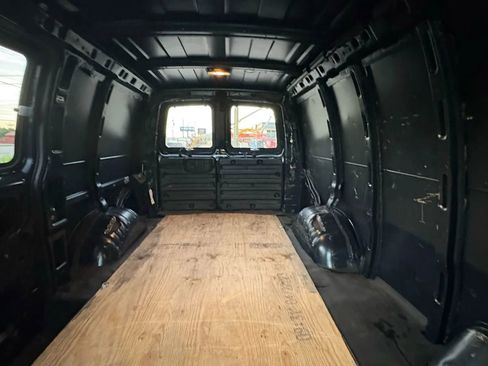 Used 2013 Chevrolet Express 1500 w/ Power Package image 11