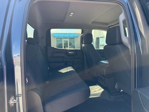 Used 2020 Chevrolet Silverado 1500 Custom w/ Custom Value Package image 11