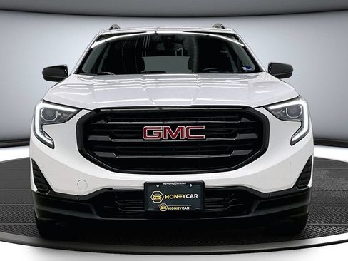 Used 2021 GMC Terrain SLE w/ Driver Convenience Package AWD/4WD image 2