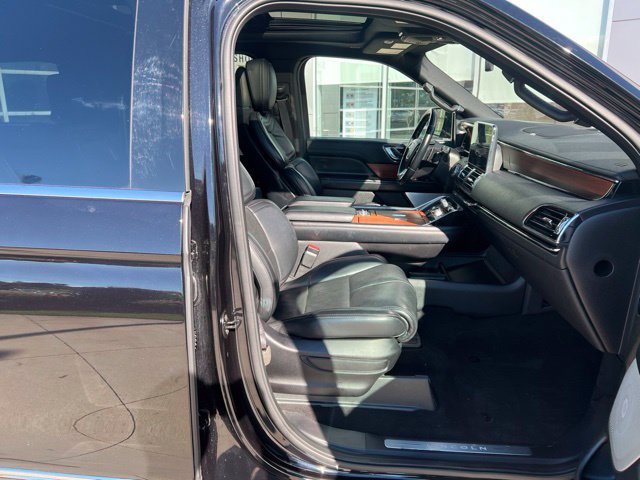 Used 2019 Lincoln Navigator Reserve AWD/4WD image 43