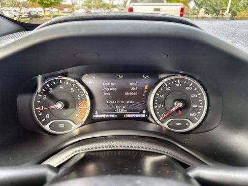 Used 2021 Jeep Renegade Limited w/ Sun & Sound Group AWD/4WD image 10