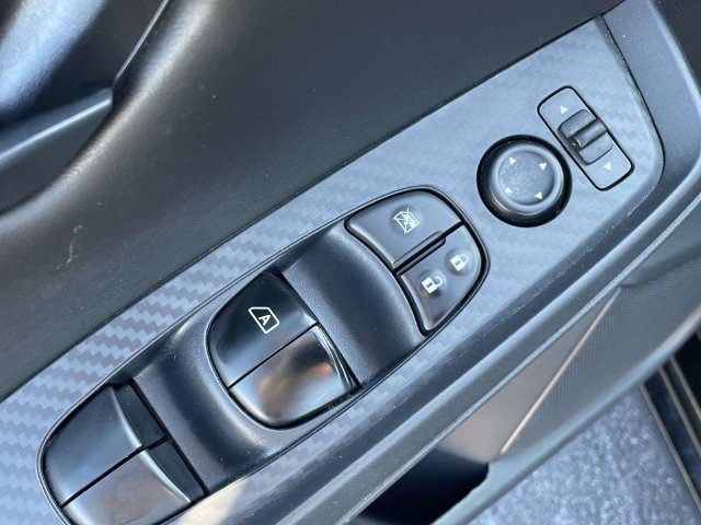 Used 2025 Nissan Sentra S FWD image 15