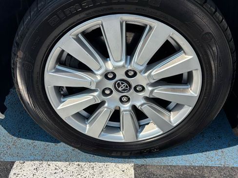 Used 2019 Toyota Sienna AWD image 41