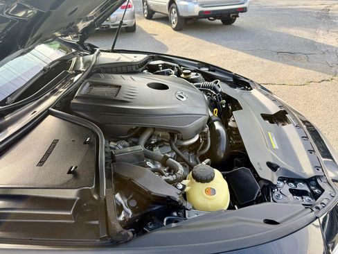Used 2018 INFINITI Q50 Luxe w/ Essential Package (2.0T Luxe) AWD/4WD image 38